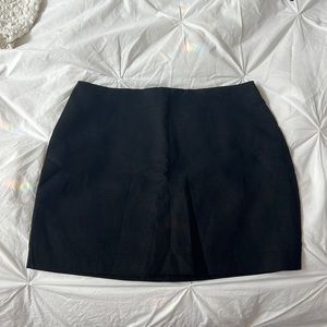H&M Black Linen Blend Mini Skirt Size: 4 (NWT)